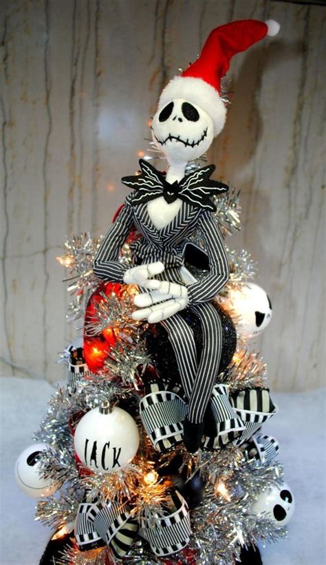 25 Nightmare Before Christmas Tree Decor Ideas - DigsDigs