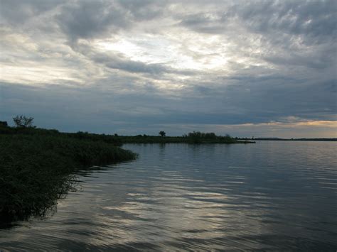 Lake Victoria | cloudy Sunset at lake victoria Next to the a… | Flickr