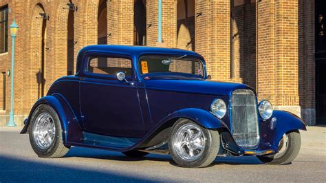 1932 Ford 3-Window Coupe With the Right Combination of New Parts