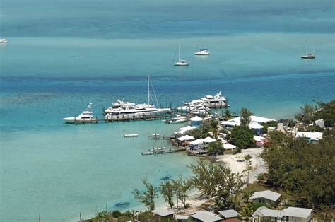 Staniel Cay Yacht Club in Bahamas - Marina Reviews - Phone Number ...