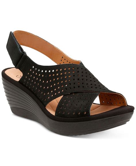 Clarks Women's Reedly Variel Wedge Sandals in Black | Lyst