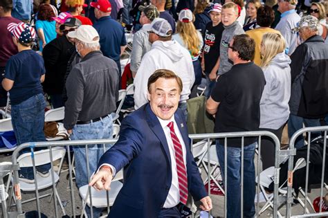 “Absolute Proof”: OAN prefaces MyPillow guy Mike Lindell’s doc with ...