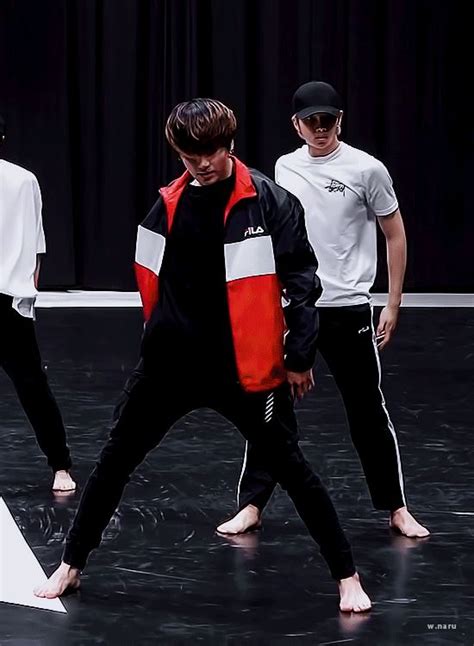 [CHOREOGRAPHY] BTS 'Black Swan' Dance Practice | gif | Jeon jungkook ...