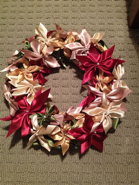 Ribbon flower wreath | Ribbon flowers, Flower wreath, Christmas crafts