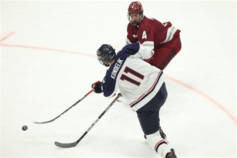 Photo gallery: UMass Minutemen @ UConn men’s hockey - 2/18/22 - The ...