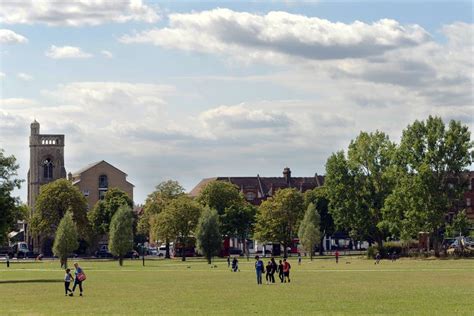 Living in Streatham: area guide to homes, schools and transport links ...