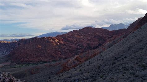 Calico Basin Nevada Hiking Tours | Breakaway Guided Tours - YouTube