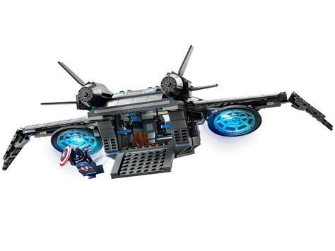 The Avengers Quinjet – Dreamworld LEGO Store