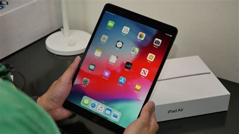 Apple iPad Air (2019) unboxing - PhoneArena