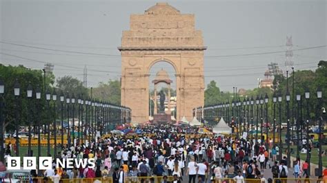 India's population to surpass China this week - UN - BBC News