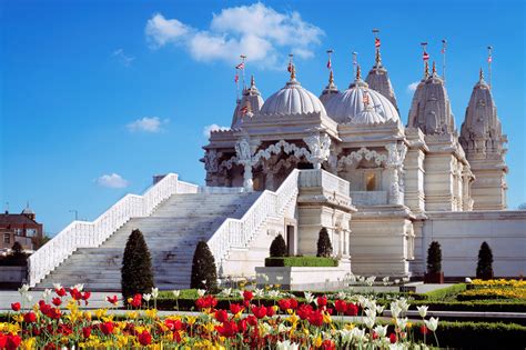 ShreeSwamiNarayanBhagwan: BAPS Shri Swaminarayan Mandir IN London