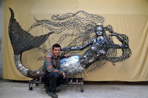 Artist creates scrap metal sculptures to support Turkey's Zero Waste ...