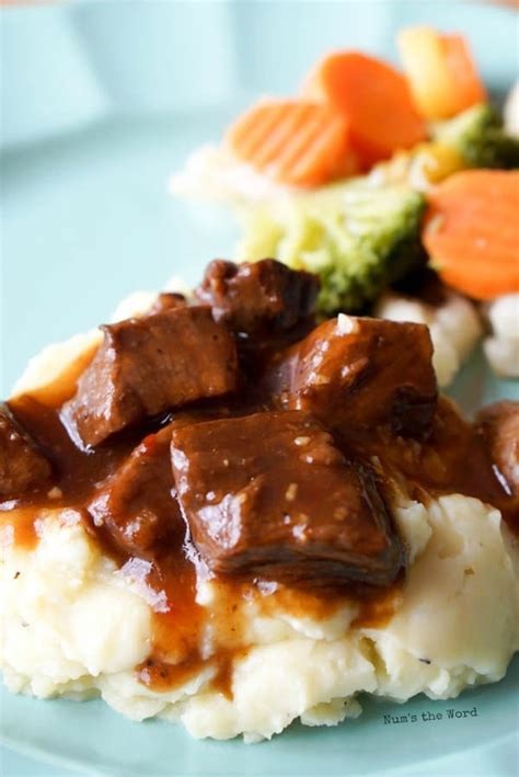 Crock Pot Barbecue Sirloin Beef Tips with Gravy - Num's the Word