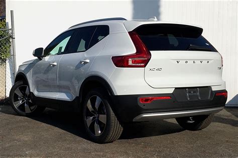 New 2020 Volvo XC40 Momentum 4D Sport Utility in Pasadena #16200405 ...