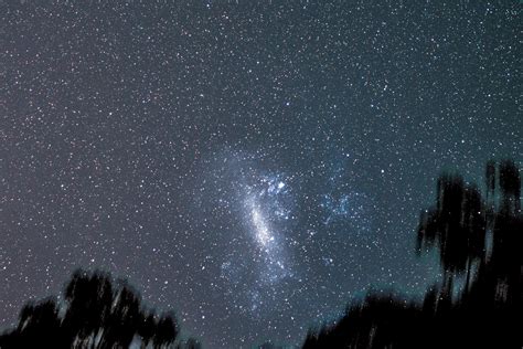 Large Magellanic Cloud, taken from Queensland, Australia : r ...