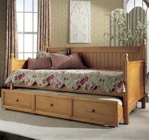 Fashion Bed Group Daybeds Casey II Daybed w/ Trundle - Mueller ...