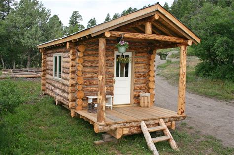 Tiny Log Cabin by Jalopy Cabins