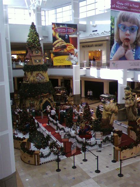 Triangle Town Center, Raleigh, Christmas 2010 - a photo on Flickriver