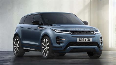 2024 Range Rover Evoque Debuts: New Lights, More Cameras, Curved ...