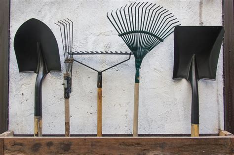 Garden Tools - Gibsons Building Supplies