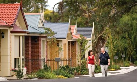 Pros And Cons Of Retirement Village Living | Aged Care Weekly