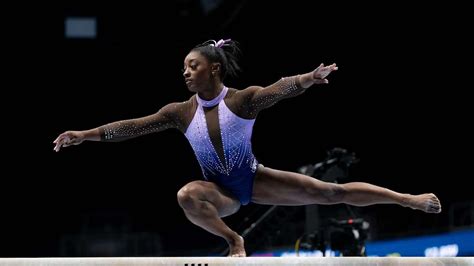 Simone Biles Balance Beam – 2024 - Hedvig Lavinie