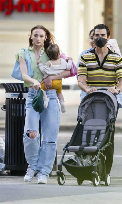 Sophie Turner and Joe Jonas spotted out with little Willa