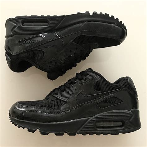 All Black Nike Air Max - Size 6