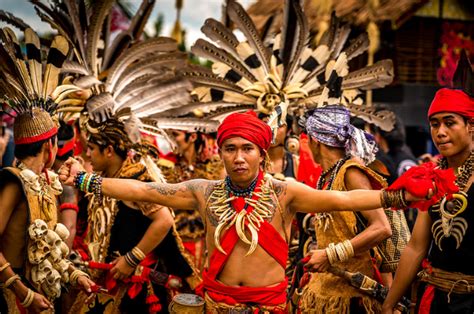 Jangan Bikin Mereka Marah! 3 Suku Indonesia Ini Terkenal dengan Ilmu ...