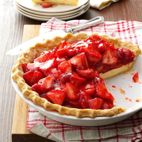 Strawberry Cream Cheese Pie Recipe | Taste of Home