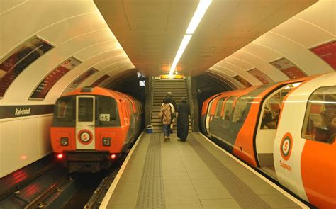 Trains Today: Riding the Glasgow Subway