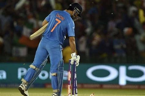 BCCI pays tribute to MS Dhoni, retires his No. 7 jersey - The Statesman