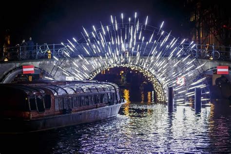 Amsterdam Light Festival | Festival lights, Light art installation ...