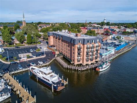 The Nautical Appeal of the Annapolis Waterfront Hotel - Travel Addicts ...