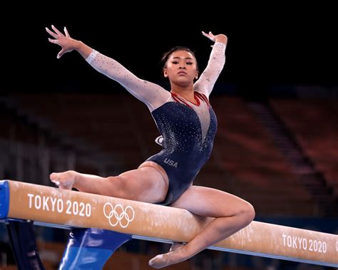 Suni Lee Wins Gold In All-Around Gymnastics With Simone Biles Sitting ...