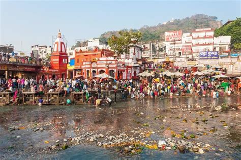 80% of Ganga will be clean by March 2019: Gadkari in 2024 | Pollution ...