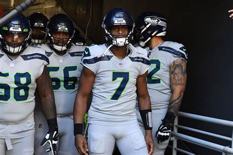 Seahawks Reacts Survey: Will Seattle win the NFC West? - Field Gulls