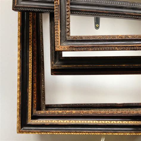 Framemaker: Carved Hogarth Style Frames