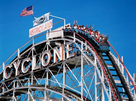 Cyclone Roller Coaster Leaves Passengers Stranded At Coney Island