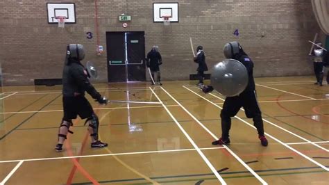 Rapier & shield vs Rapier & Buckler - YouTube