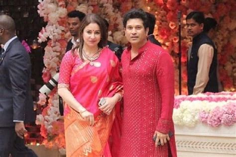 Anjali Tendulkar-Sachin Tendulkar Wife Age, Height, Weight, Net Worth ...