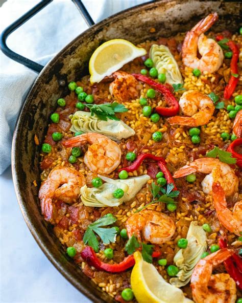 Traditional Spanish Seafood Paella Recipe | Besto Blog