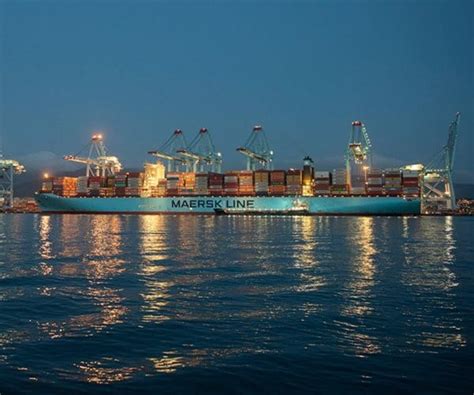 Dozens of Maersk Vessels to Travel via Suez Canal | Newsmax.com