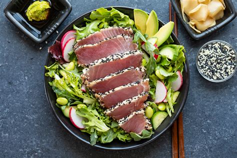 Ahi Tuna Salad | The Cozy Apron