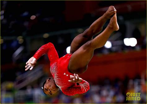 Simone Biles Wins Third Gold Medal on Vault at Rio Olympics: Photo ...