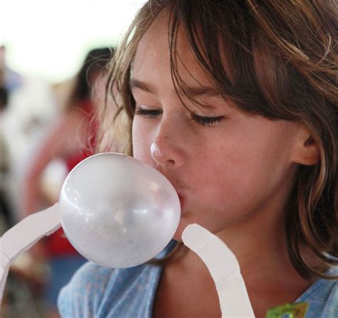 Bubble Gum Blowing Contest 2014 | Photo Galleries | emissourian.com