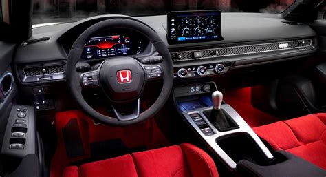 2023 Honda Civic Type R Says Round Steering Wheels Rule | Carscoops