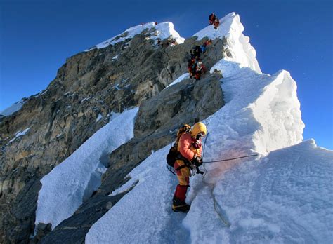 Climbing Mount Everest - Photos - The Big Picture - Boston.com