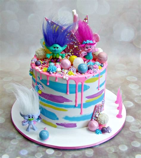 Pin on trolls birthday cakes