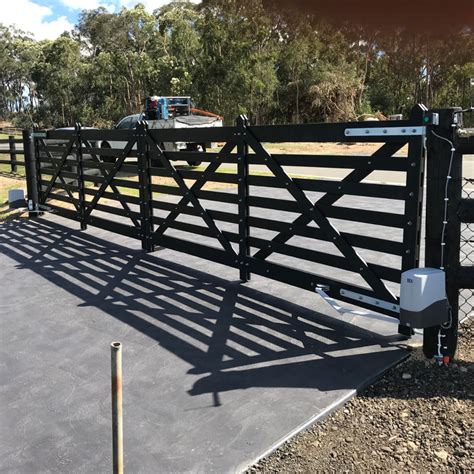 Automatic Rural Gates | House gate design, Farm gate, Farm gate entrance